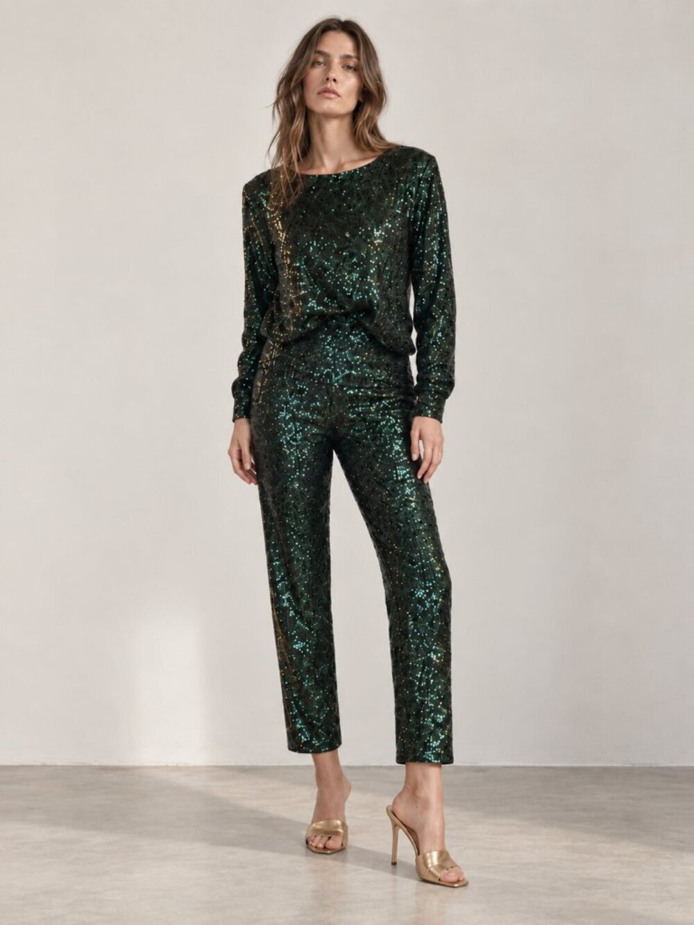 NONCHALANT‎ Green Sequin Long Sleeve Open Back Top and Pants Set